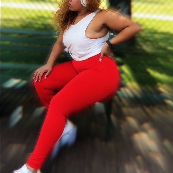 BLACK two piece fitness set - Picture 6 of 8